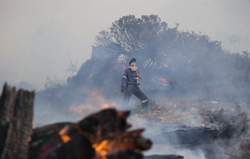 Ümit Burnu’ndaki Yangın Söndürülemiyor