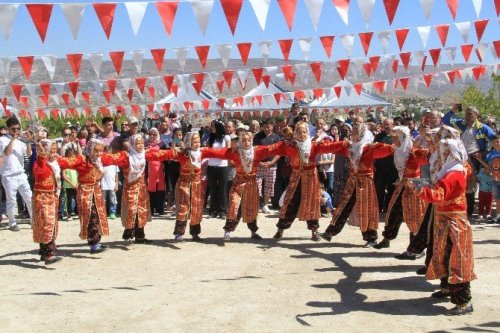Ürgüp’te En Hızlı Üzüm Yeme Yarışması