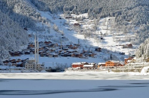 Uzungöl Buz Tuttu