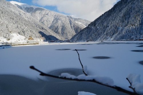 Uzungöl Buz Tuttu