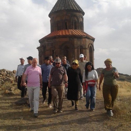 Vali Doğan, Ani’de İncelemelerde Bulundu