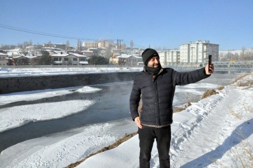 Yaban Ördekleri 'Şehir Merkezi'ne Geldi