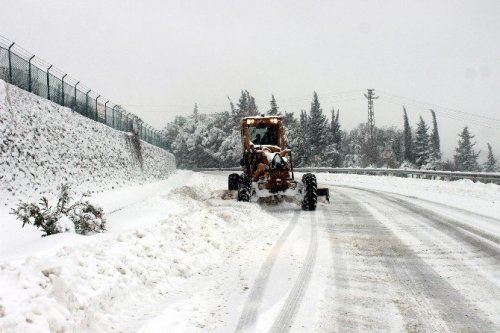 Yalova’da Kar Esareti