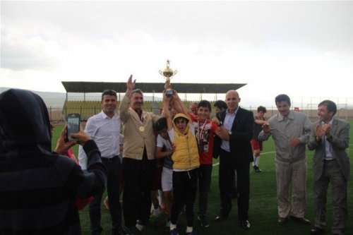Yaz Kur’an Kursları Camiler Arası Yıldızlar Futbol Turnuvası Sona Erdi
