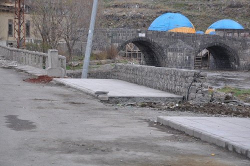 Yol ve Kaldırım Çalışmaları Başladı