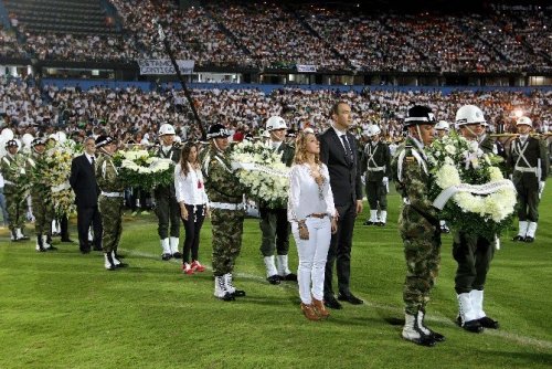 Yüz Binler Chapecoense İçin Bir Araya Geldi