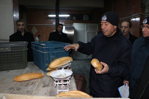 Zabıta Ekmek Fırınlarını Denetledi