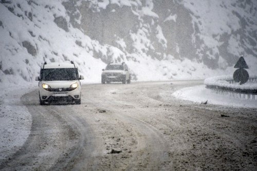 Zigana Dağı Geçidi’nde Beyaz Korku