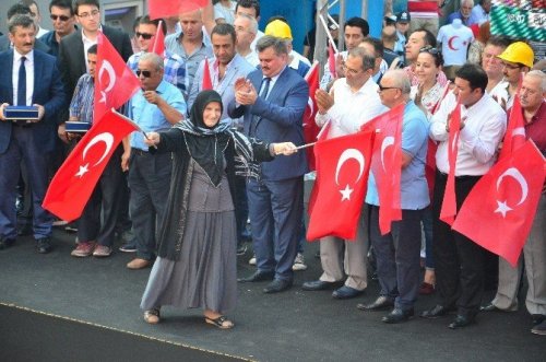 Zonguldak’ta “Demokrasi Ve Şehitler” Mitingi
